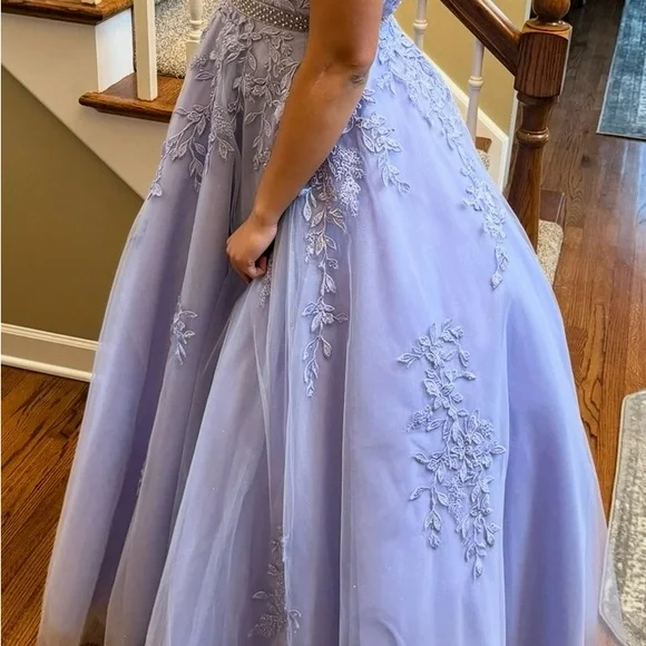 Elegant Lavender Women Dress Elegant Lavender Women Dress